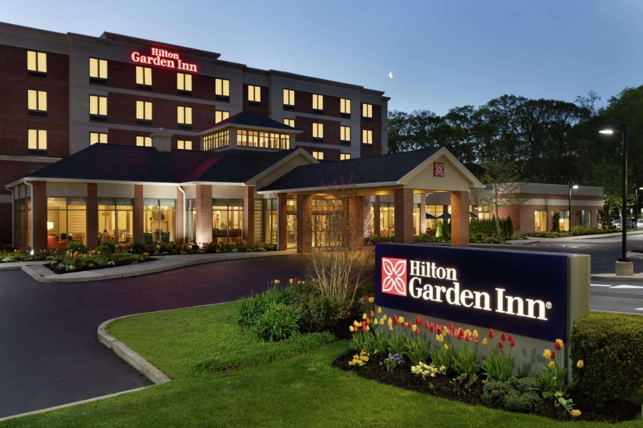 Hilton Garden Inn Stony Brook Bagian luar foto